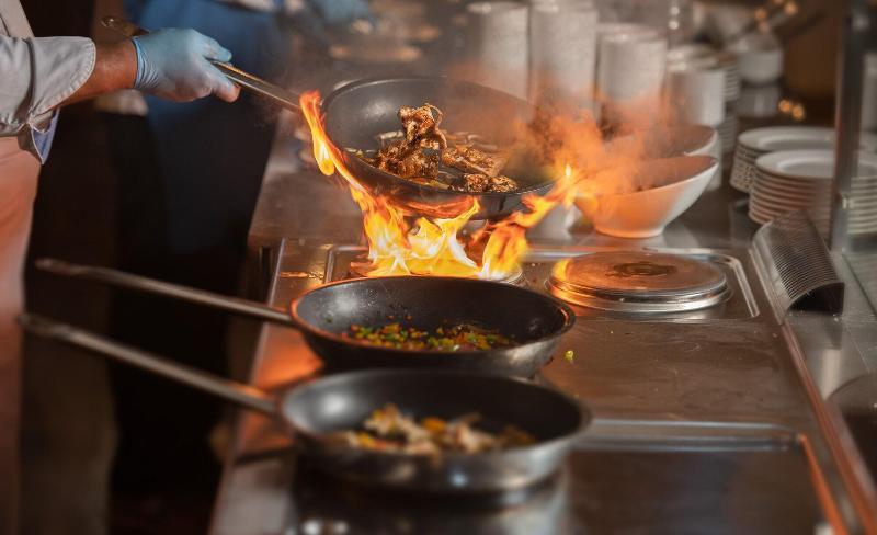 Crystal Inn Hotel - Alamein (Adults Only) 엘 알라메인 외부 사진 A wok in use