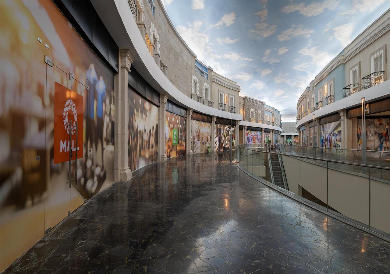Crystal Inn Hotel - Alamein (Adults Only) 엘 알라메인 외부 사진 The interior of the shopping centre